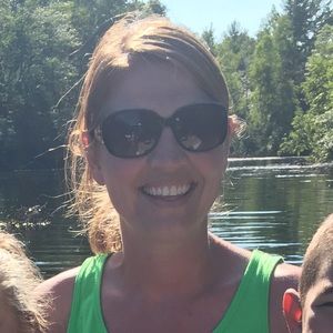 Meet your Posher, Stacie